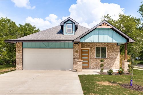 1329 Arizona Ave, Fort Worth, TX, 76104-5001 | Card Image