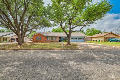 2801 Oak Forest Dr, San Angelo, TX, 76904-6127 | Card Image
