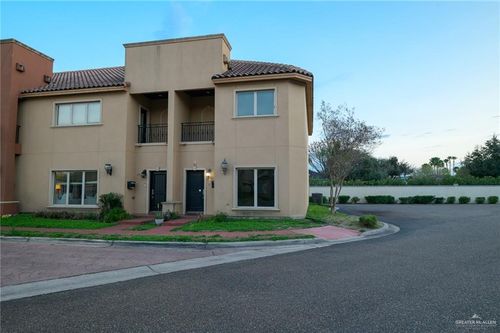 217 Robin Ave, McAllen, TX, 78504-2270 | Card Image