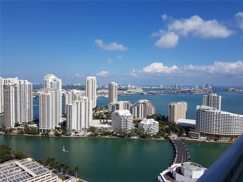 4008-950 Brickell Bay Dr, Miami, FL, 33131-3959 | Card Image