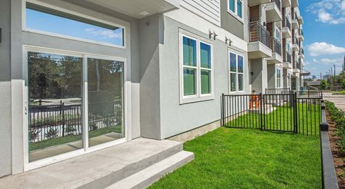 apt-354-9330 Main St, Houston, TX, 77025-4569 | Card Image