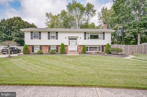 27 K Dr, PENNSVILLE, NJ, 08070-2313 | Card Image