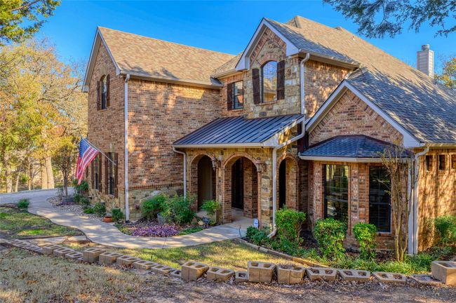 588 Lakepoint Loop, House other with 3 bedrooms, 3 bathrooms and null parking in Pottsboro TX | Image 8
