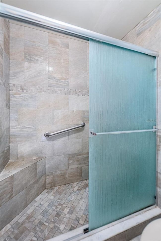 Primary shower | Image 30