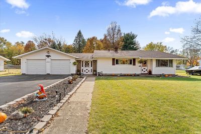 13590 Esther Avenue, House other with 3 bedrooms, 1 bathrooms and null parking in Mishawaka IN | Image 1