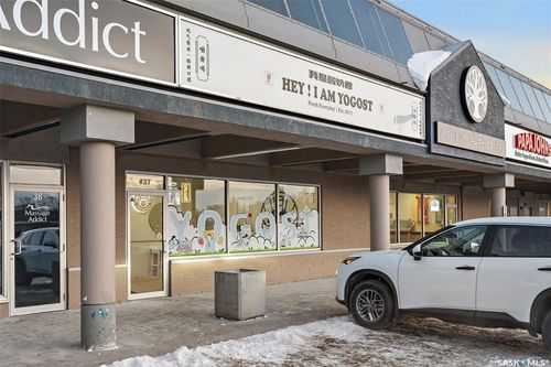 37-2105 8th St E, Saskatoon, SK, S7H0T8 | Card Image
