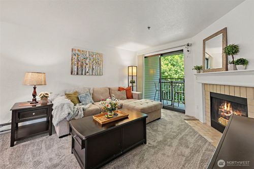 a208-25120 98th Pl S, Kent, WA, 98030-6157 | Card Image