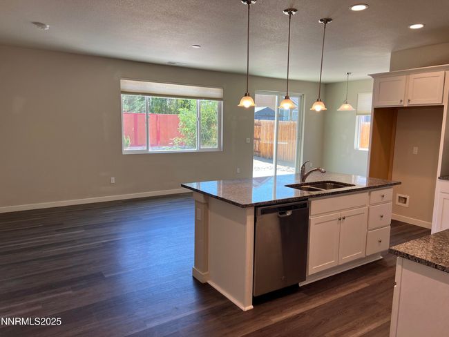 573 Country Hollow Dr, House other with 3 bedrooms, 2 bathrooms and 2 parking in Fernley NV | Image 8
