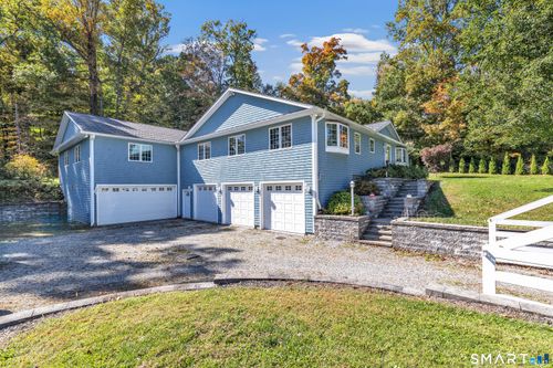 783 Whittemore Rd, Middlebury, CT, 06762-3037 | Card Image