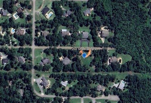 202 Shadow Ln, Mandeville, LA, 70471-2528 | Card Image