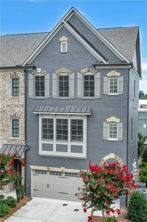2431 Skyland Way Ne, Brookhaven, GA, 30319-3778 | Card Image
