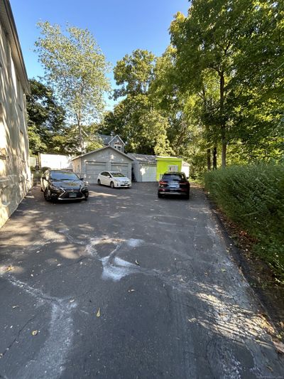 10 Glendale Street, Home with 5 bedrooms, 3 bathrooms and null parking in Greenwich CT | Image 2