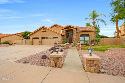 8938 S Forest Ave, Tempe, AZ, 85284-3142 | Card Image