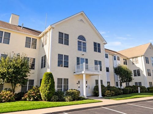 203-45 Saw Mill Drive, North Kingstown, RI, 02852 | Card Image