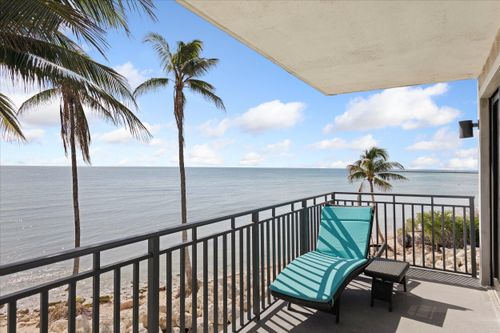 apt-a201-1800 Atlantic Blvd, Key West, FL, 33040-5390 | Card Image