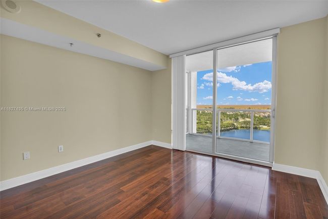 APT-1903S - 2681 N Flamingo Rd, Condo with 2 bedrooms, 2 bathrooms and null parking in Sunrise FL | Image 22