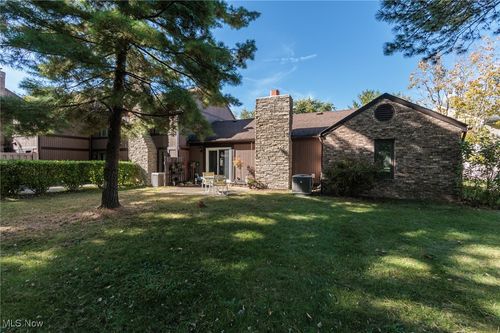 5179 Park Dr, Medina, OH, 44256-9647 | Card Image