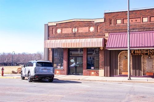 216 W Main St, DURAND, WI, 54736-1147 | Card Image