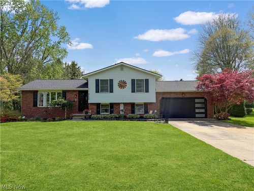 3172 Killian Road, Uniontown, OH, 44685 | Card Image