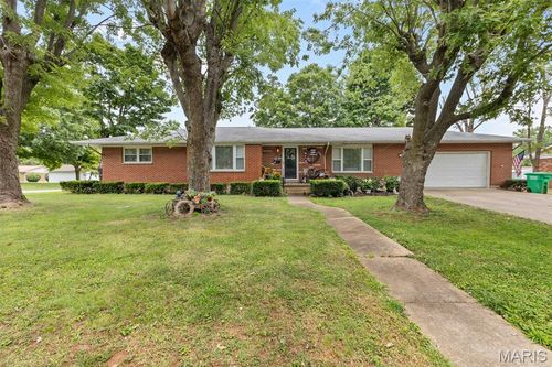 303 Carter St, Farmington, MO, 63640-2624 | Card Image