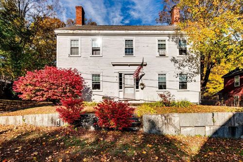 3 Swamscott St, Newfields, NH, 03856-8325 | Card Image