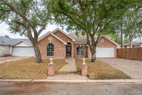 2802 Montgomery Dr, Pharr, TX, 78577-6953 | Card Image