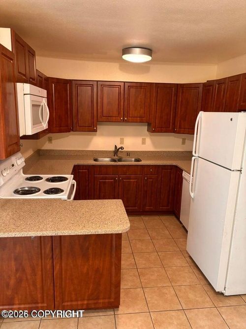 2-1945 Karluk Street, Anchorage, AK, 99501 | Card Image