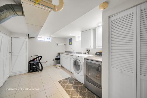 524 N College St, Batavia, IL, 60510-2118 | Card Image