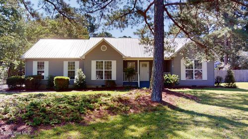 154 Tella Dr, Southern Pines, NC, 28387-2635 | Card Image