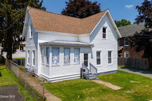 30 Newman Ave, Mechanicville, NY, 12118-2316 | Card Image