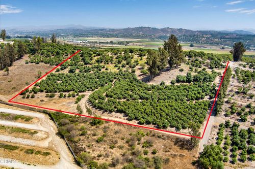 5929 St Maarten Dr, Moorpark, CA, 93021-3769 | Card Image