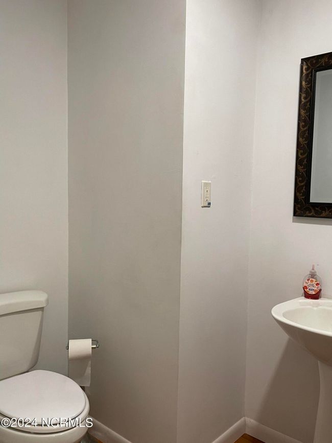 Hal Bath | Image 25