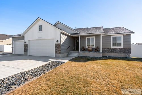 3866 Ola Vista Ave, Idaho Falls, ID, 83401-1560 | Card Image