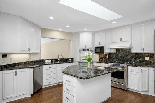 7798 Lochmere Ter, Edina, MN, 55439-2618 | Card Image