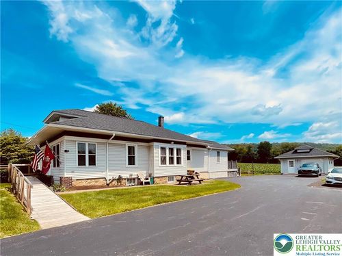 5145 Vera Cruz Rd, Emmaus, PA, 18049-9555 | Card Image