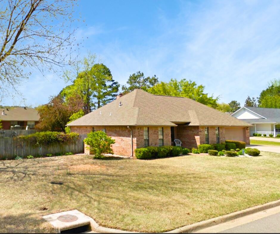 Seattle Ave, Russellville, AR 72801