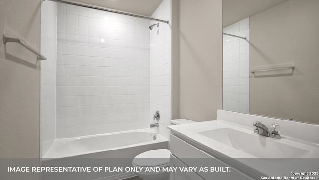 427 Hodges Street, House other with 4 bedrooms, 3 bathrooms and null parking in Maxwell TX | Image 4