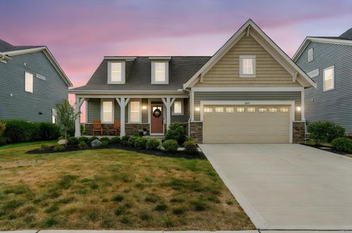 6145 Honey Farm Way, Grove City, OH, 43123-3597 | Card Image