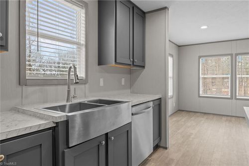 430 Cabin Creek Dr, Denton, NC, 27239-7300 | Card Image