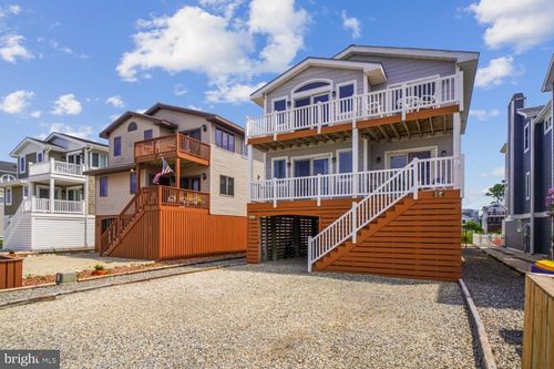 214 2nd St, BETHANY BEACH, DE, 19930-7720 | Card Image