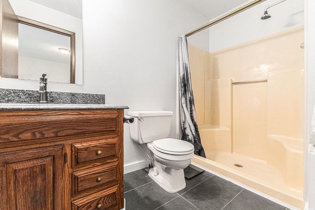 Primary bath | Image 19