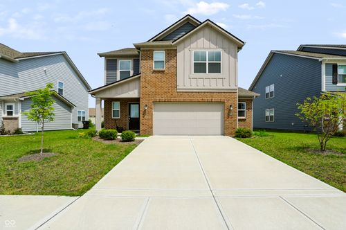 1240 Patens Dr, Greenwood, IN, 46143-8320 | Card Image