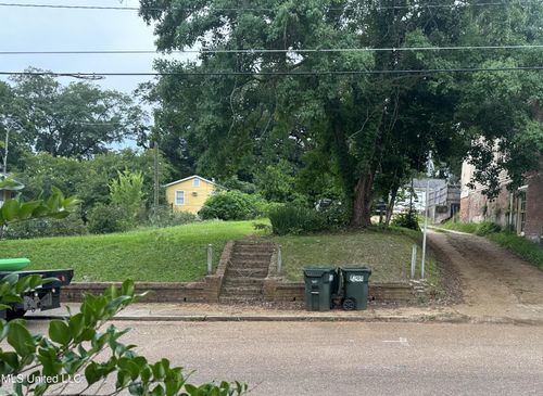 806 State St, Natchez, MS, 39120-3511 | Card Image