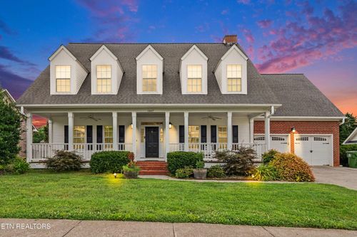 1837 Southcliff Dr, Maryville, TN, 37803-7524 | Card Image