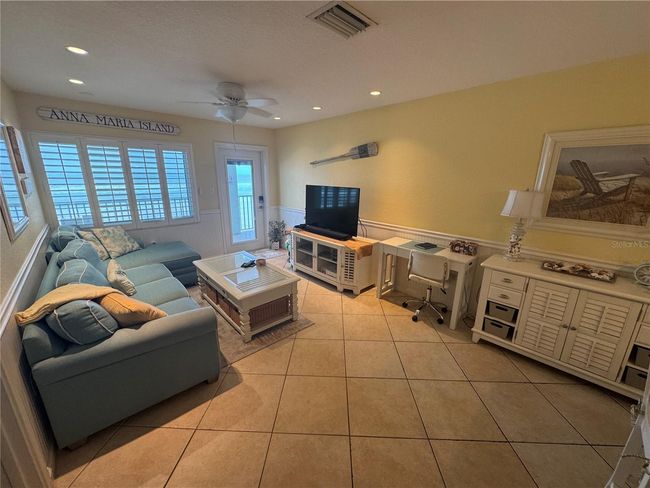 205 - 2310 Gulf Dr N, Condo with 2 bedrooms, 1 bathrooms and null parking in BRADENTON BEACH FL | Image 8