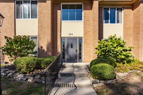 apt-b-584 E Hunters Dr, Carmel, IN, 46032-2832 | Card Image