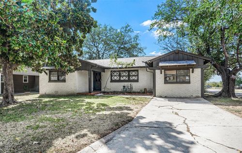108 Hilltop Dr, Grandview, TX, 76050-2005 | Card Image