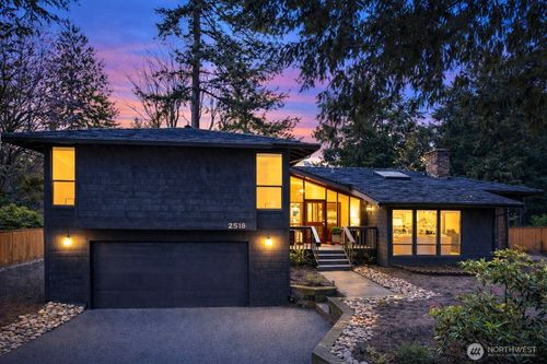 2518 Sahalee Dr E, Sammamish, WA, 98074-6357 | Card Image
