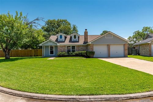 5417 Teameadow Ct, Dickinson, TX, 77539-7142 | Card Image