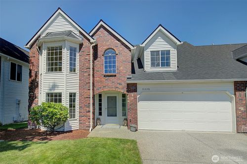 9228-9228 S 240th Pl, Kent, WA, 98030-4794 | Card Image